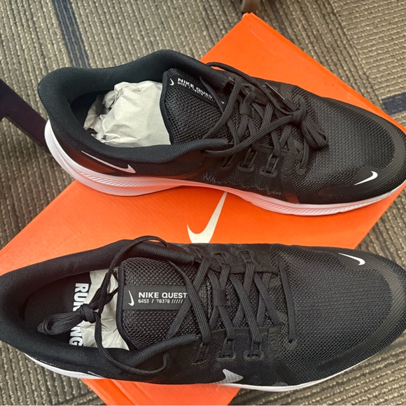 Men’s Nike Quest Running Shoes Size 13 - Picture 3 of 3